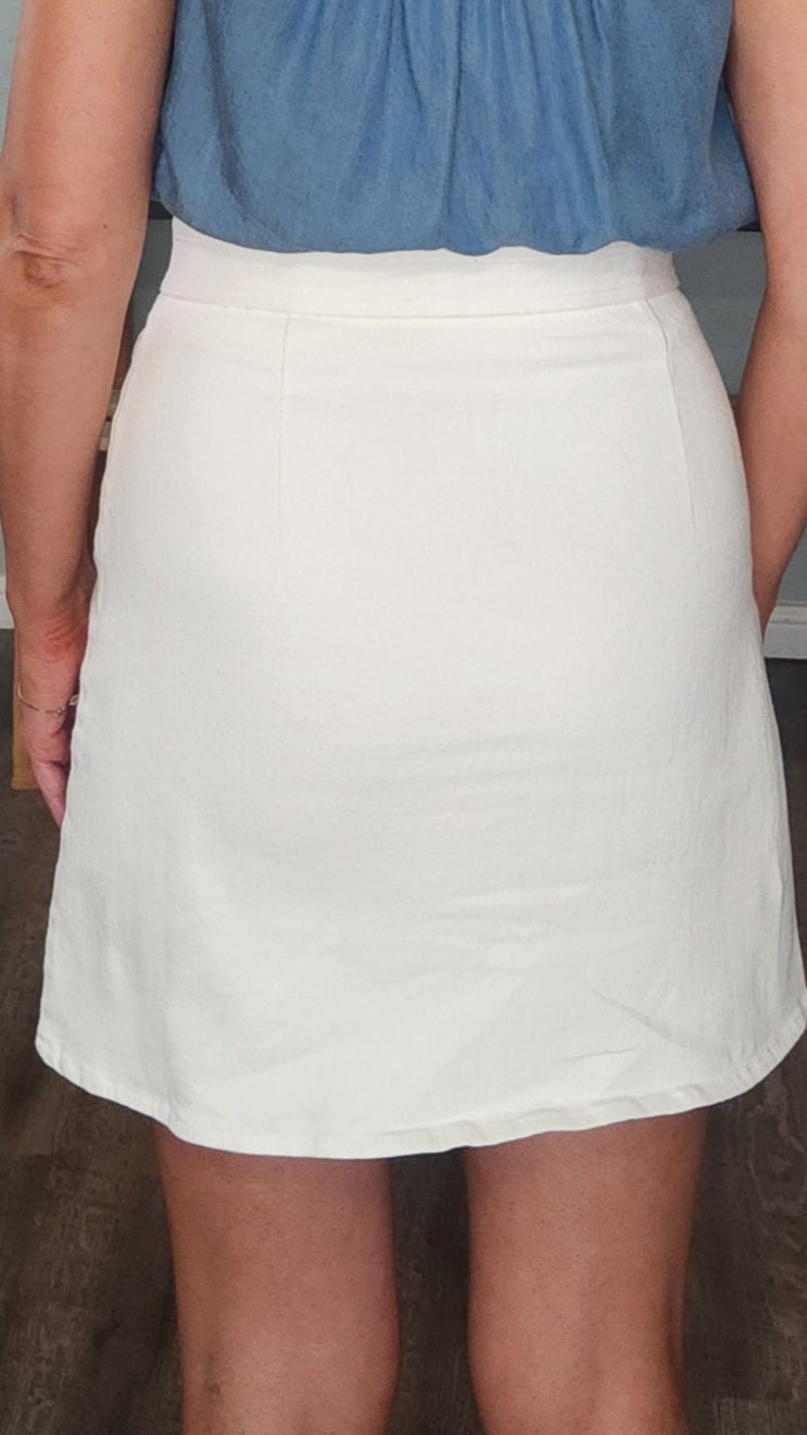 White Denim Button-Front Skirt with Tie Waist